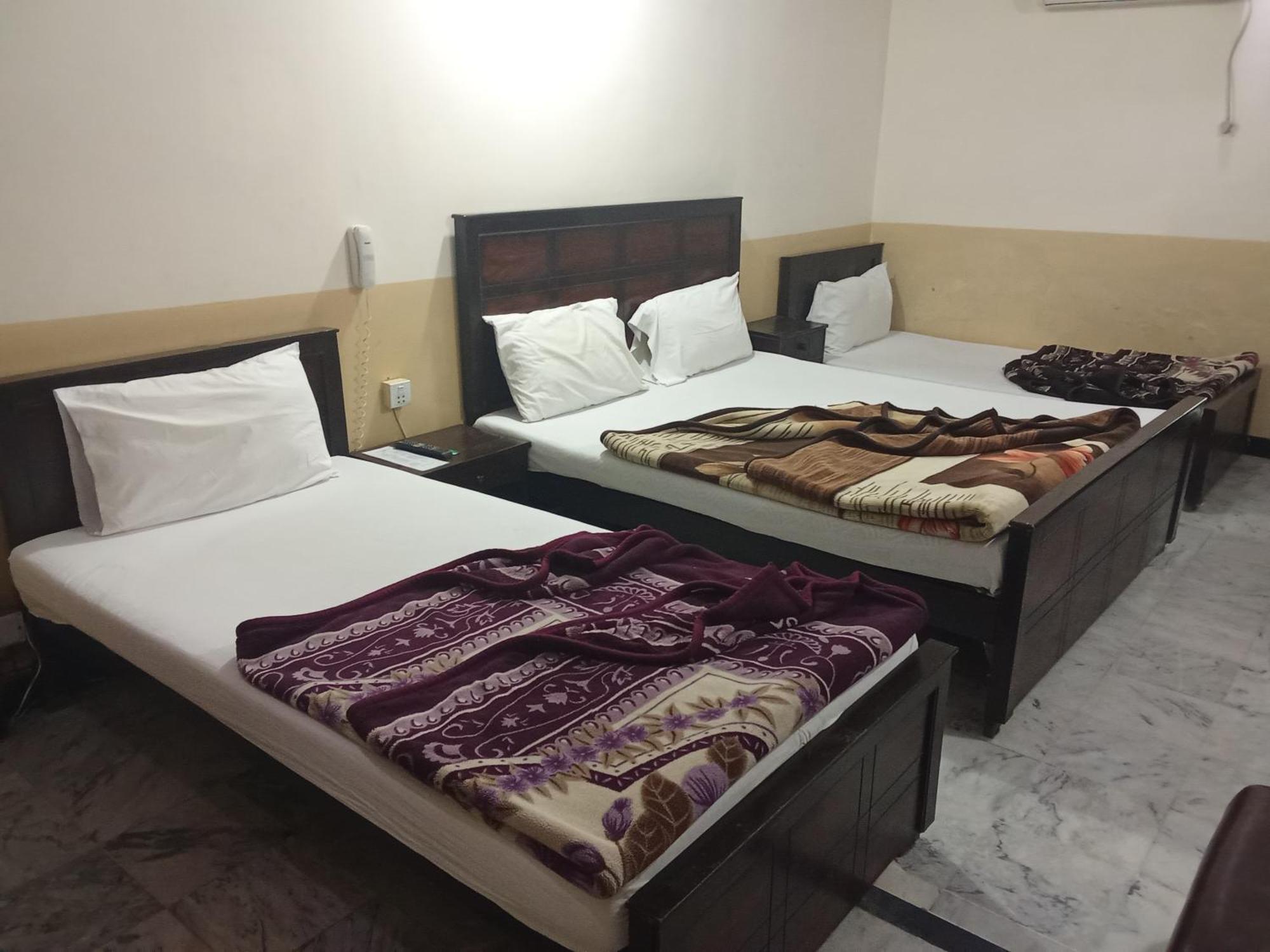 Hotel Khursheed Palace ราวัลปินดี ภายนอก รูปภาพ